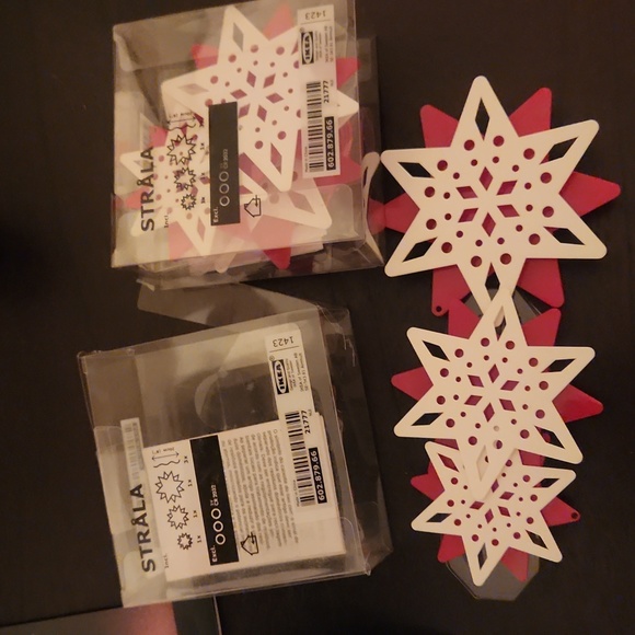 Ikea Strala red and white light up stars - Picture 2 of 11